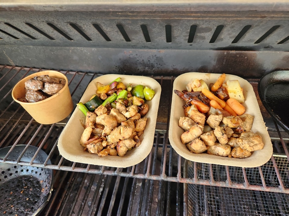 an’s Grill chicken and veggie bowls with steak bites cooking on the BBQ grill
